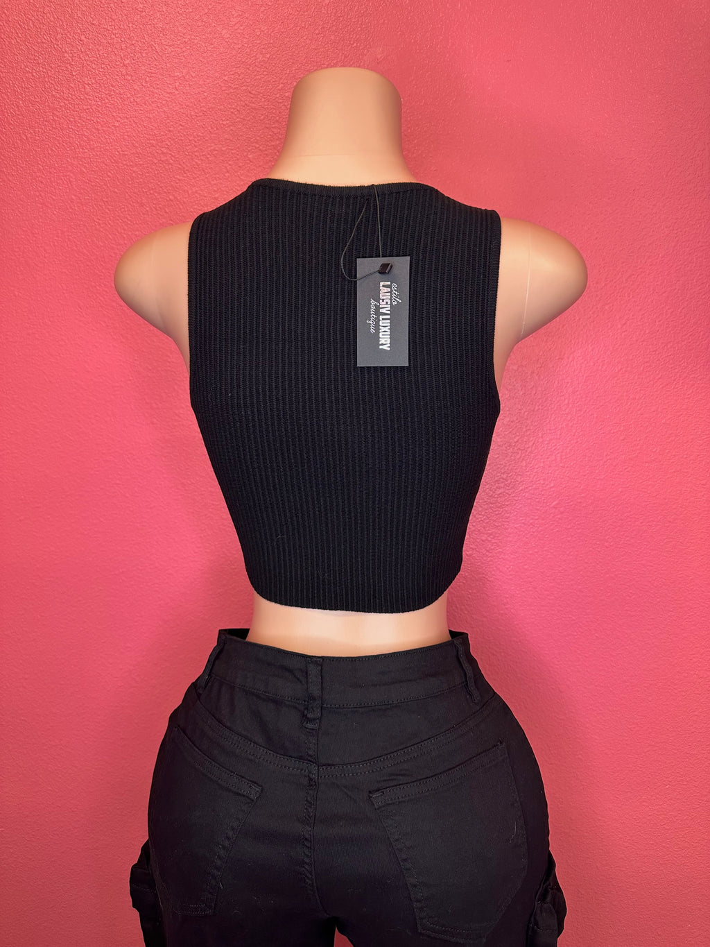 Black ribbed cropped muscle tank