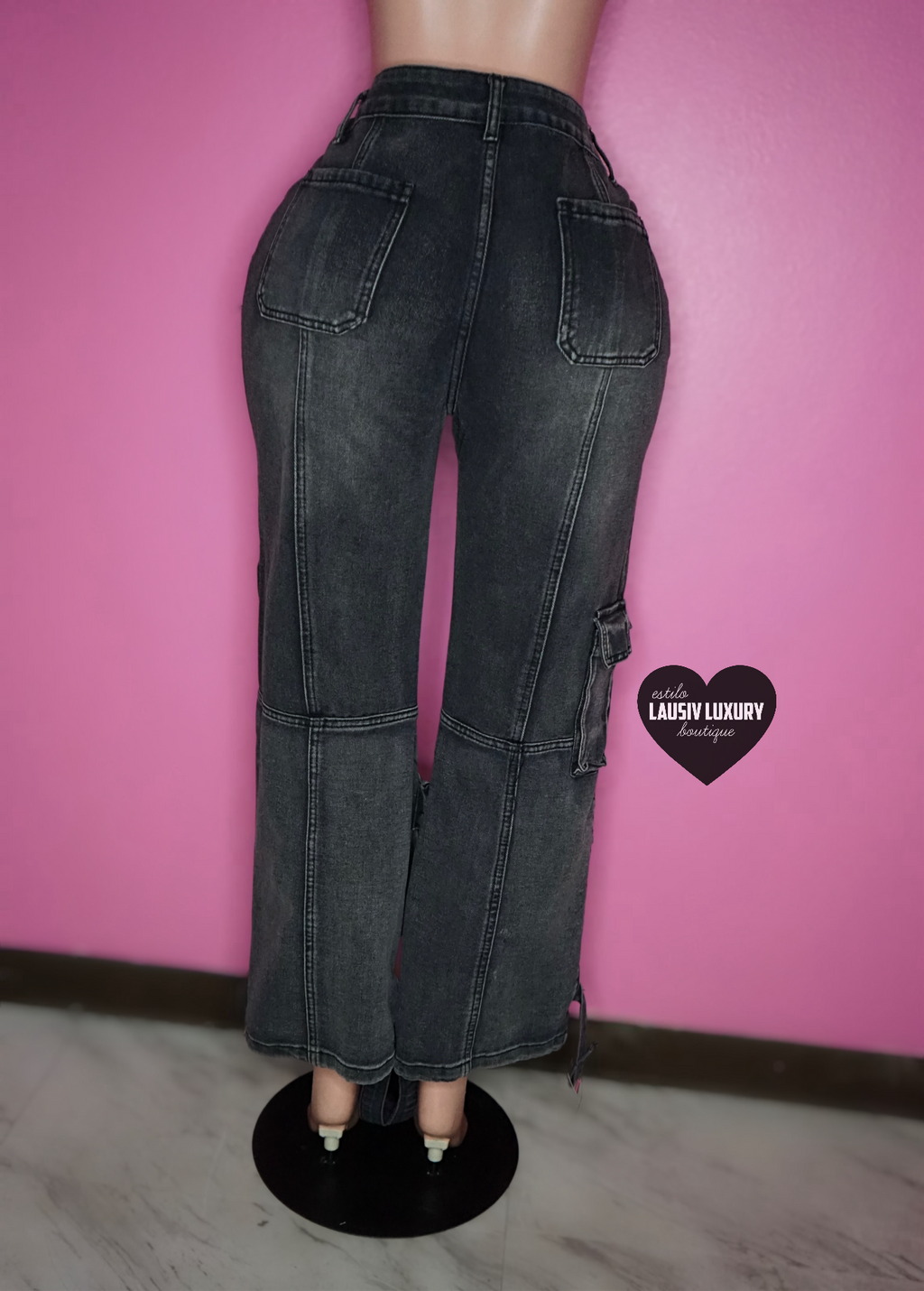 Dark baggy cargo pants with pockets