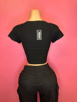 Black cropped ribbed tee