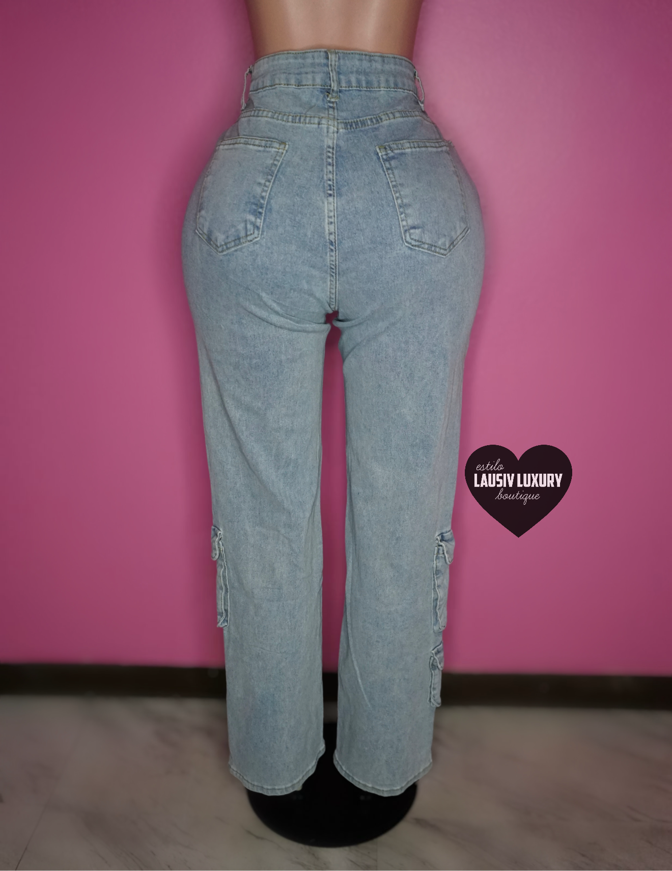Super stretchy light denim cargo pants with pockets