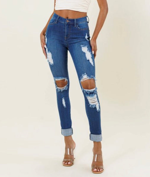 Ripped bottom cuff blue jeans 👖