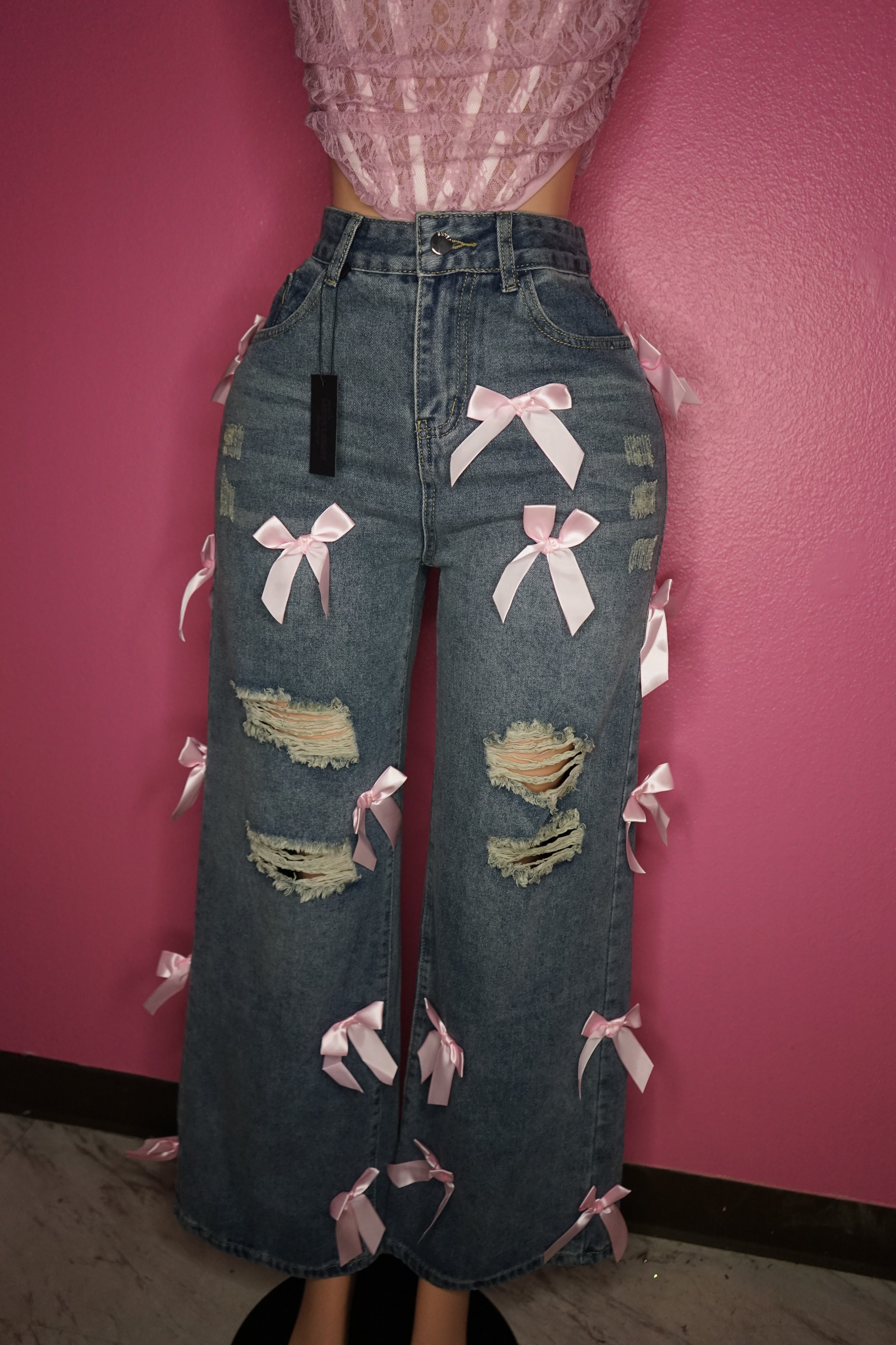 “Coquette pink bow 🎀” denim jeans 👖 with distress