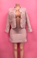 “Old money” Pink elegant tweed set with gold buttons🎀