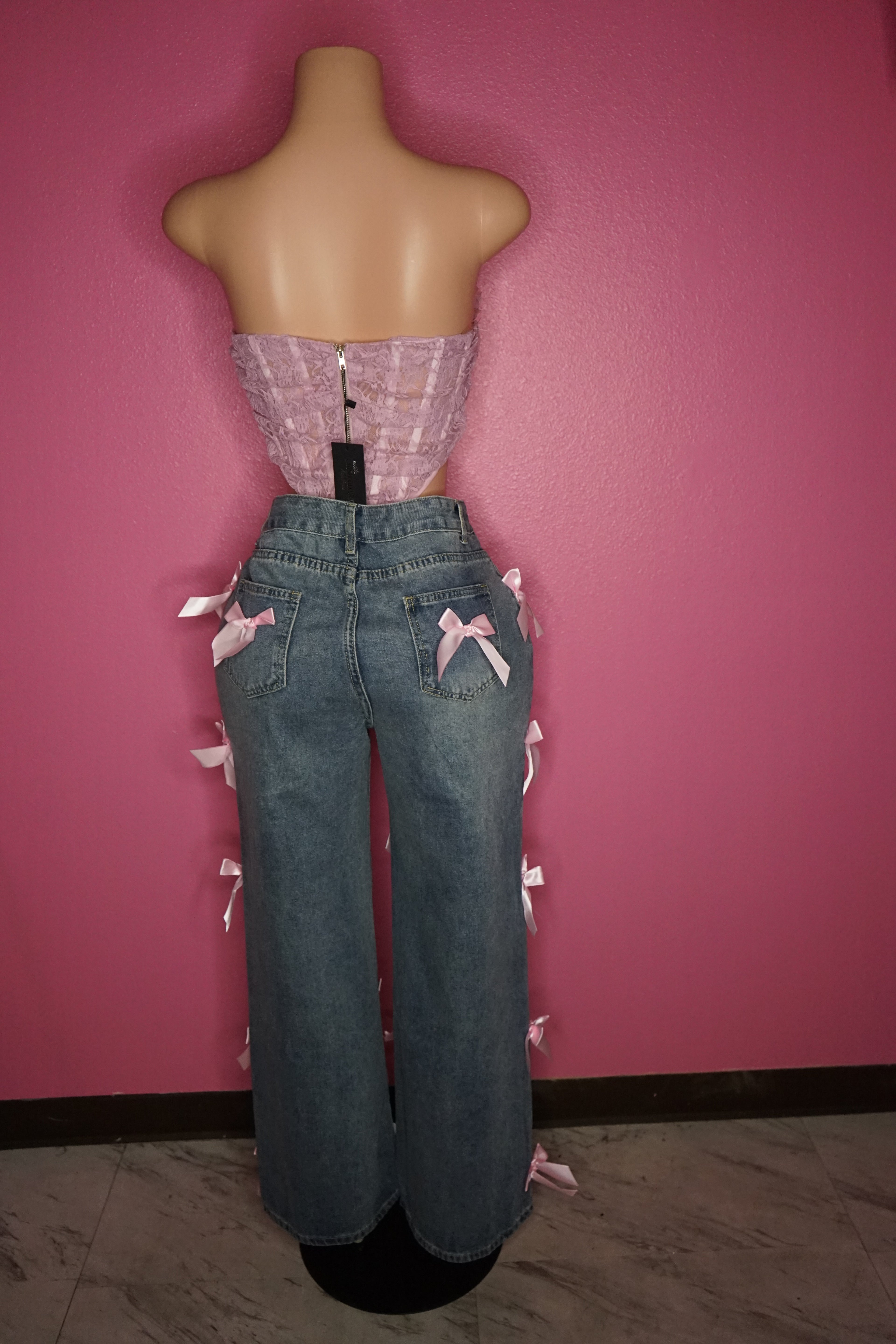 “Coquette pink bow 🎀” denim jeans 👖 with distress