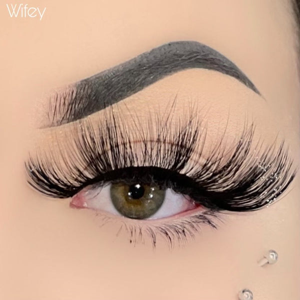 “Wifey” faux mink lashes