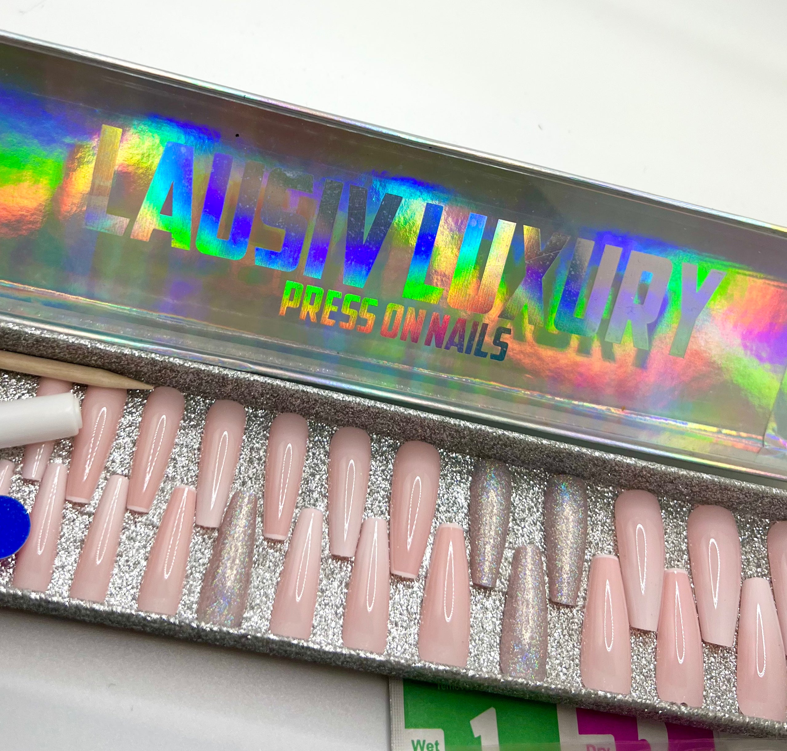 Holographic white tip/nude press on nails 💅🏼