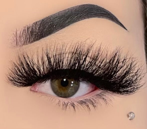 “Concha” luxury mink lashes