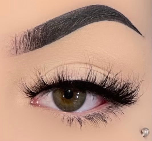 “Chiquitita” luxury mink lashes